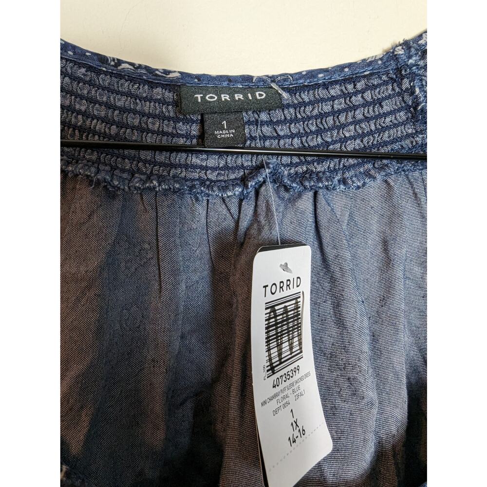 NWT Torrid Boho Cottagecore Floral Chambray Puff Sleeve Mini Smocked Dress - Picture 5 of 8